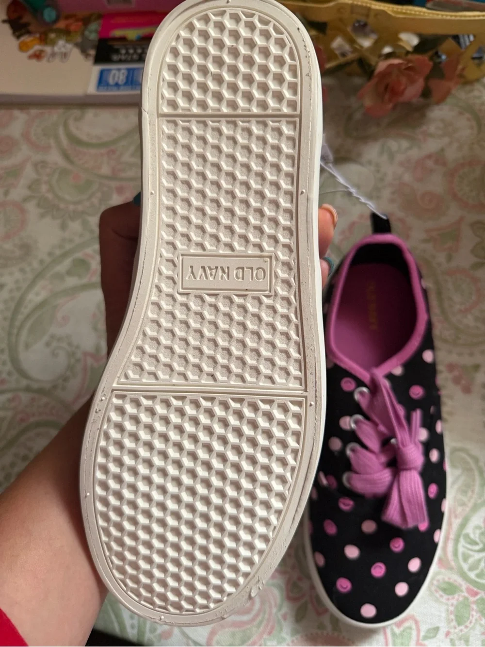 Old Navy Girls Smiley Face and Polka Dot Canvas Lace-Up Sneakers Size 5 NEW